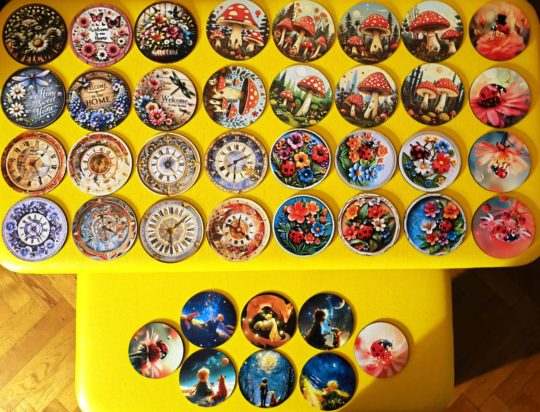 Podmetači za čaše kao asocijativne karte